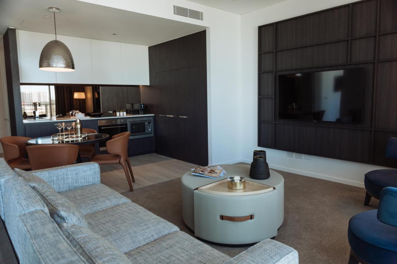 สกาย สวีท กรีนสแควร์ Hotel ซิดนีย์ ภายนอก รูปภาพ A suite at the Ritz-Carlton, Melbourne