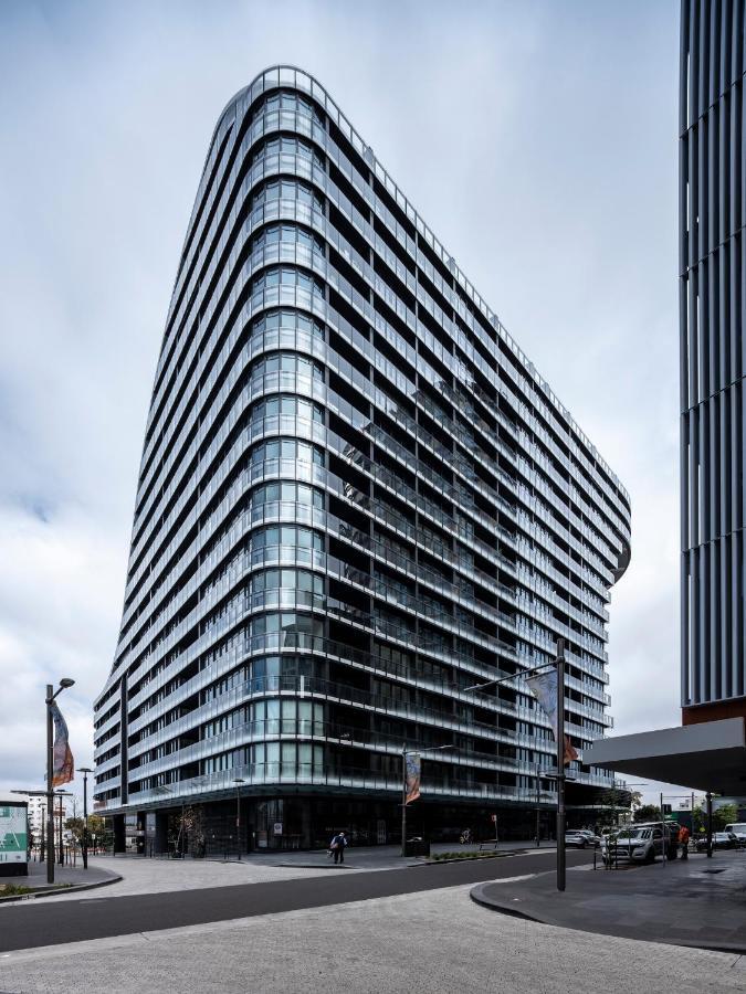 สกาย สวีท กรีนสแควร์ Hotel ซิดนีย์ ภายนอก รูปภาพ The building of the National Institute for Cardiovascular Afflictions